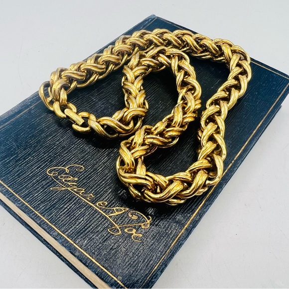 Thick vintage MONET round weave gold chain necklace 18” chunky heavy! - Picture 9 of 11